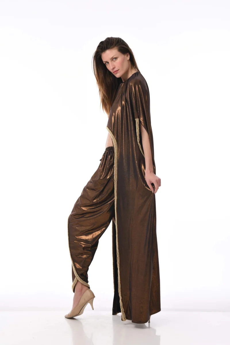 Bronze set by Manish Vaid - Dubai - Image 2