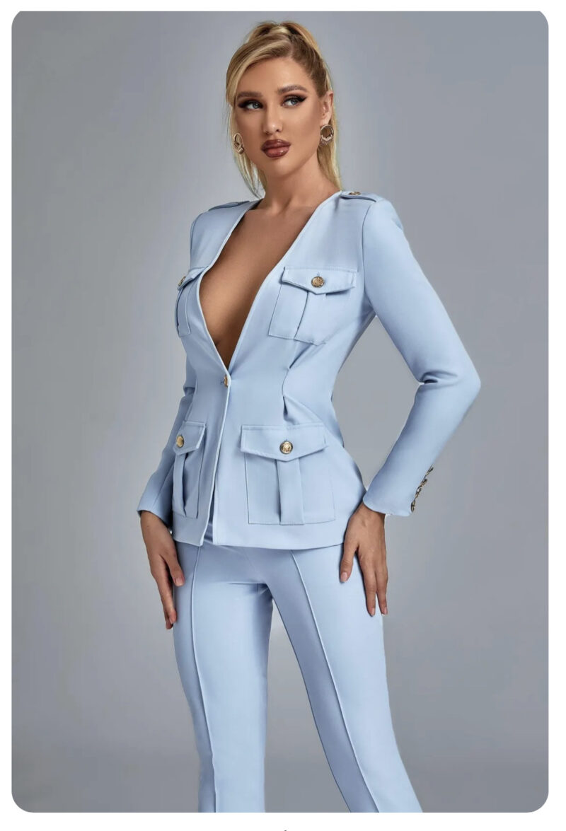 Light blue costume
